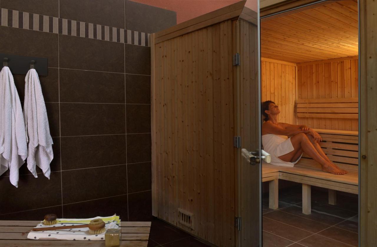 Camping Les Places Dorees แซ็งต์-ฌอง-เดอ-มองต์ ภายนอก รูปภาพ
